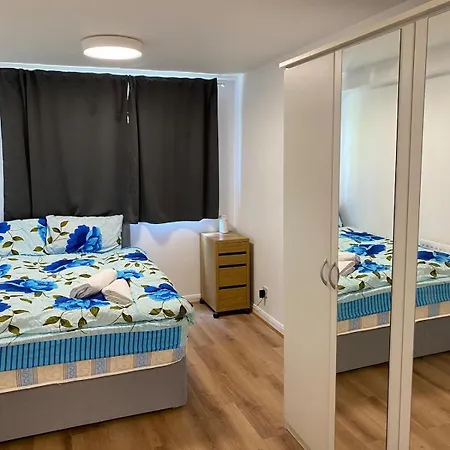 Premium Central 1 Bedroom